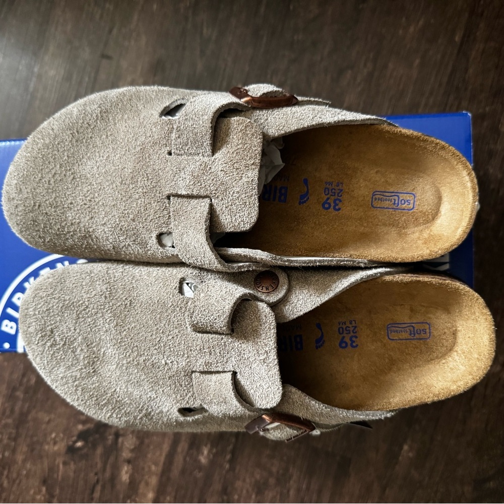 Birkenstock Women’s Gray Suede Slip-Ons **Never Worn* **PRICE IS FIRM** - Picture 4 of 8